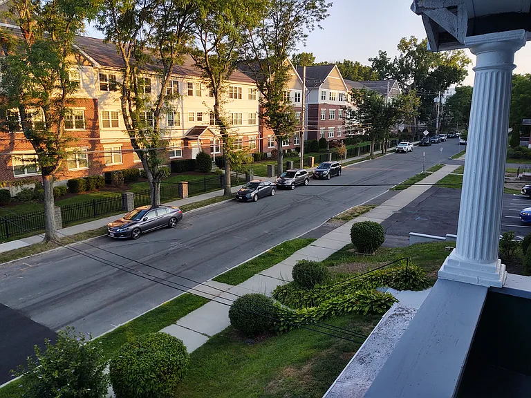 224 S Allen St — Photo 13