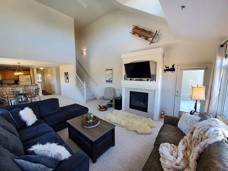 114 Beaver Lodge Rd #216 — Photo 10