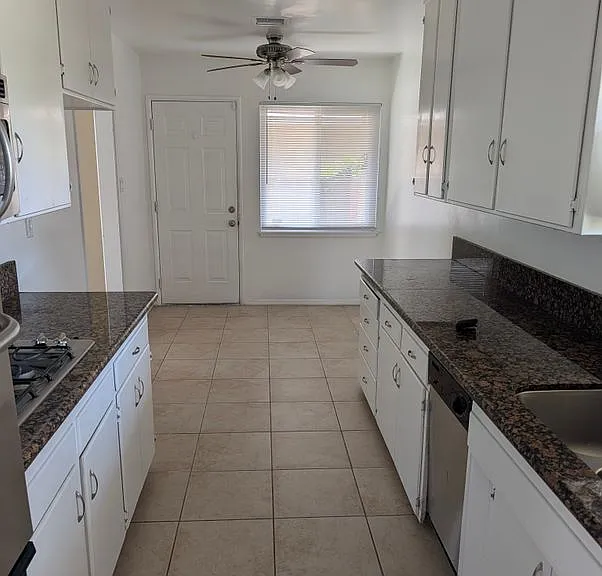 8641 Garfield St — Photo 11