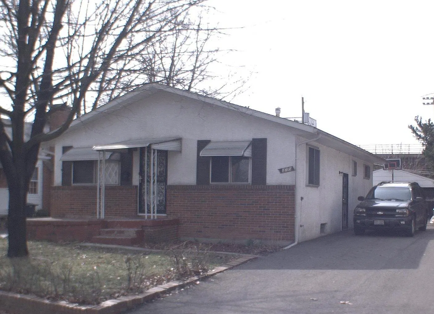 275 S Weyant Ave — Photo 1