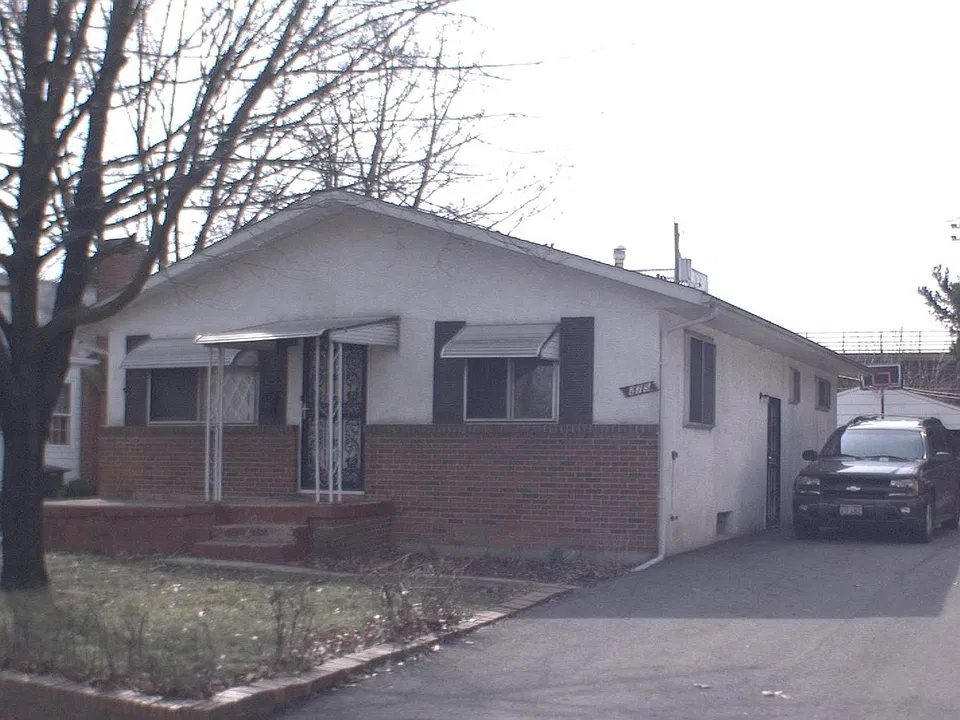 275 S Weyant Ave