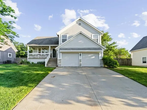 727 SE London Way, Lees Summit, MO 64081