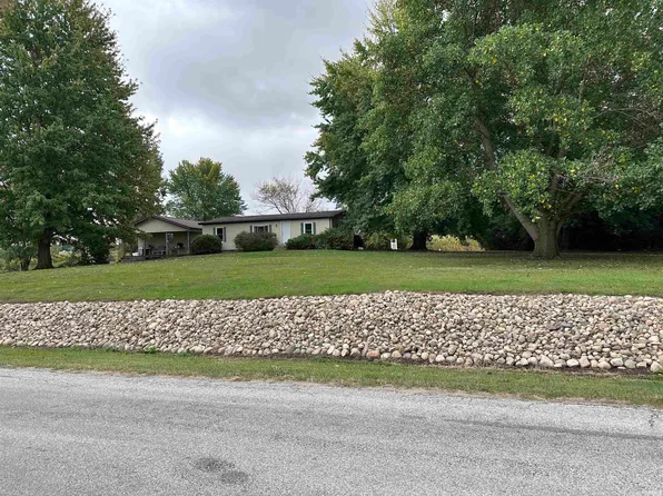 5121 E McKenna Rd, Warsaw, IN 46582