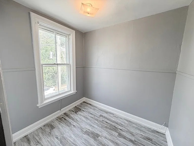 170 Lancaster St — Photo 4