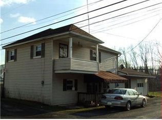 1010 Custer St, Vandergrift, PA 15690