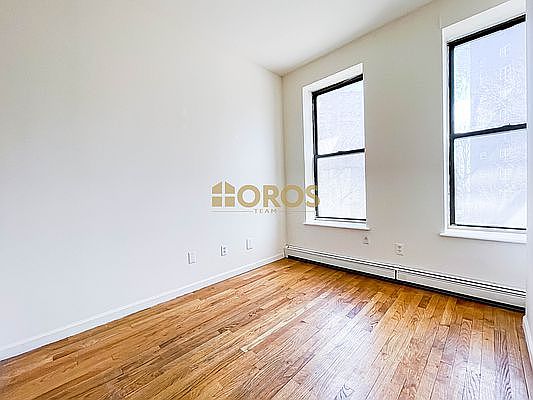 2nd image of 283 E 7th St APT 3A