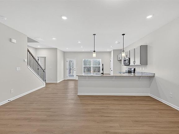 7th image of this home