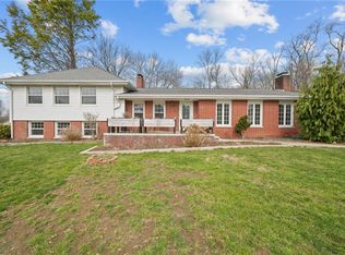 105 Adelaide Ave, North Providence, RI 02911