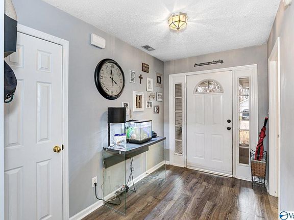 3rd image of 215 Iron Wood Ct
