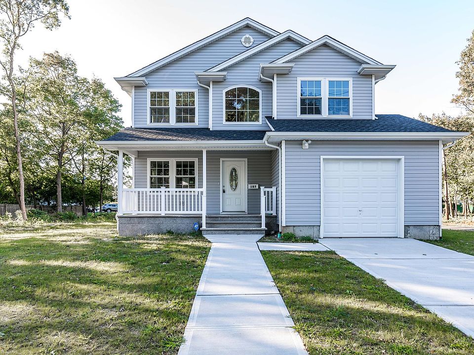 1st image of 107 Lake Dr