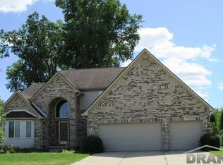 24321 Thorn Dr, Flat Rock, MI