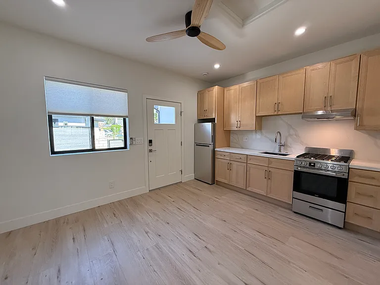 4245 Juneau Cir #B — Photo 7