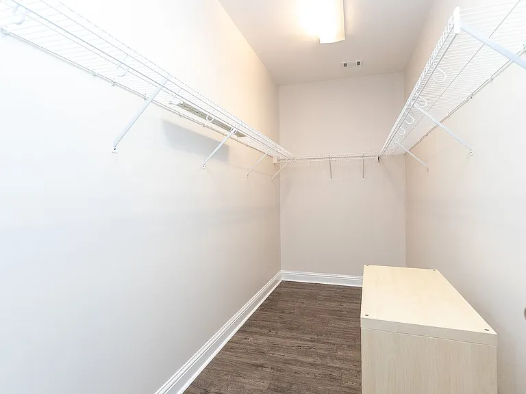 8804 Pemberton Park — Photo 11