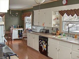 3rd image of 416 Mayr St
