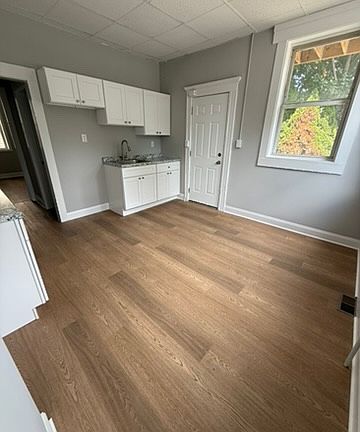 1R Kitchen