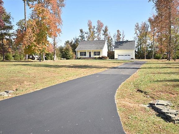2nd image of 6802 Cottonwood Dr