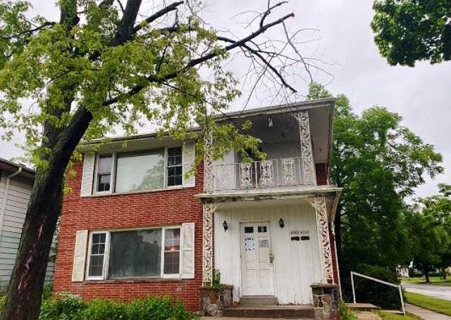 1st image of 4300-4302 N 91st St