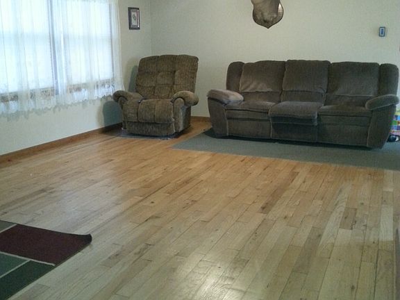 Living room 16x13