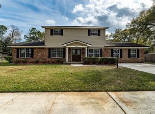 8889 Brierwood Rd, Jacksonville, FL 32257