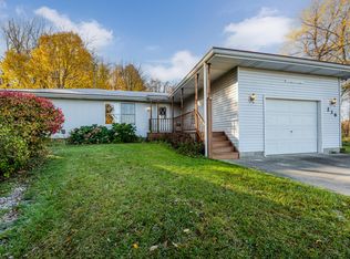 236 E Hinchman Rd, Berrien Springs, MI 49103