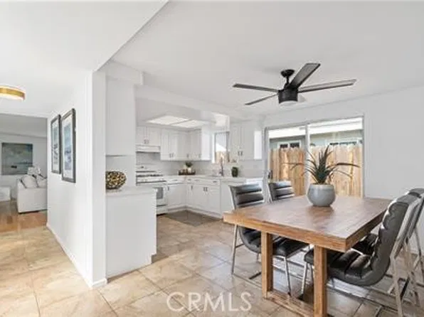 1553 Wintergreen Pl APT A, Costa Mesa, CA 92626