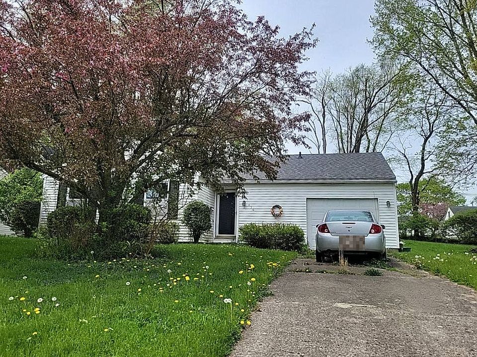 1st image of 430 Sara St