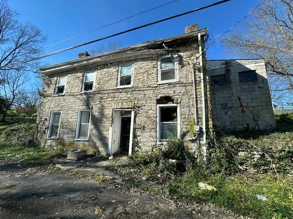 5023 Old Versailles Rd, Lexington, KY 40510