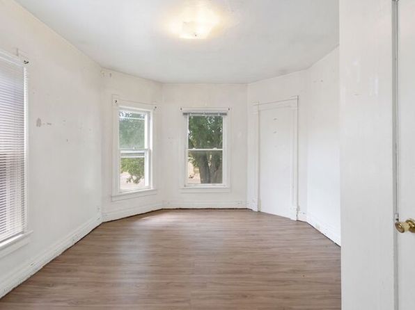 2110 College St APT 3