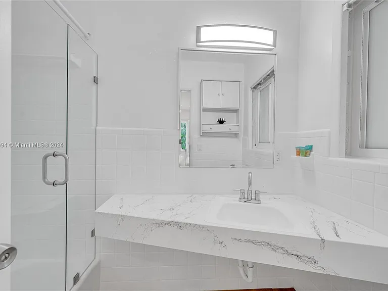 630 NE 117th St — Photo 52