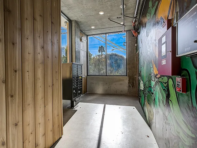 1901 Echo Park Ave #403 — Photo 20