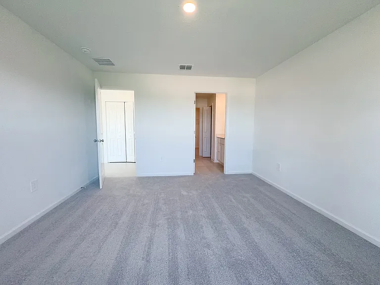 2362 McKinley Dr — Photo 35