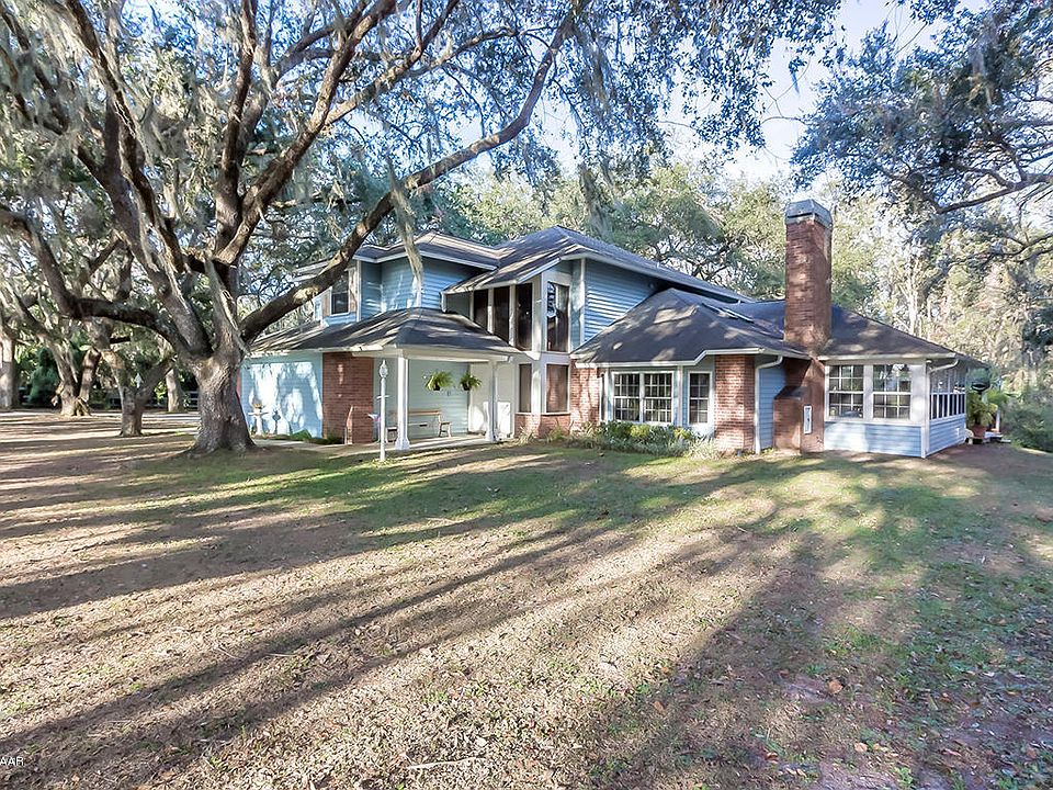 1st image of 320 W Country Circle Dr