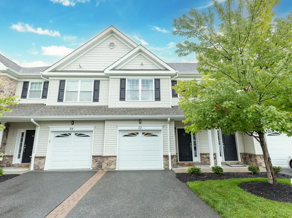 52 Parkside Dr, Haskell, NJ 07420