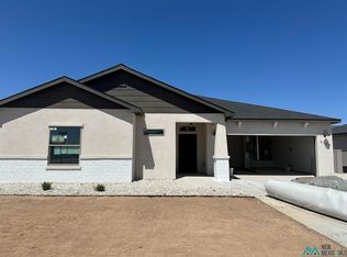 3723 Jasper Dr, Carlsbad, NM 88220