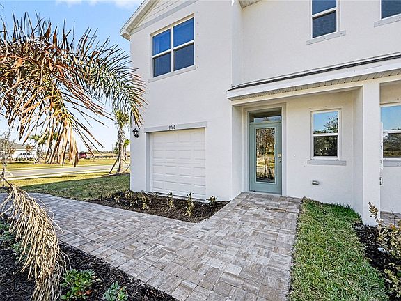 3rd image of 9734 Venetian Sq