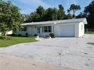 20 Glenmont Dr W, North Fort Myers, FL 33917