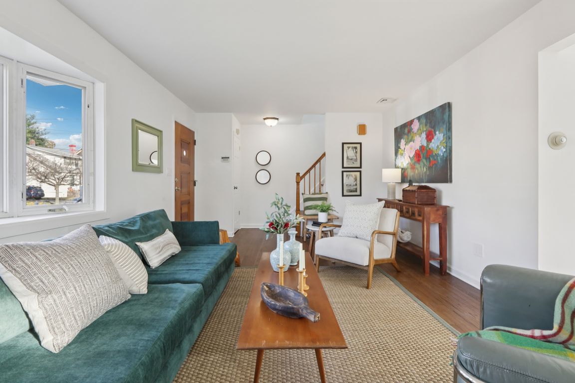 next background image