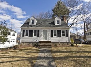 21 Hunt St, Reading, MA 01867