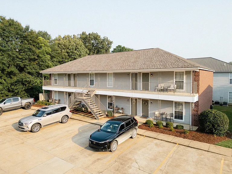 1257 Louisville St #19 — Photo 4