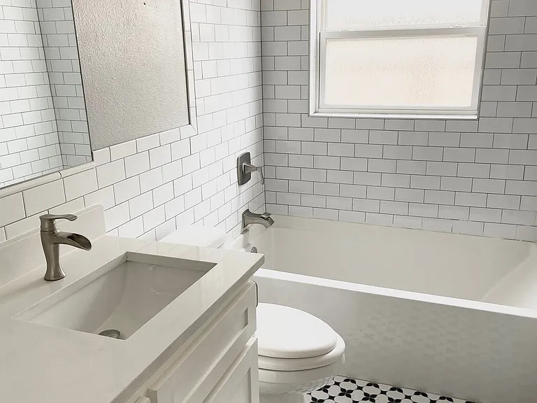 4620 E Side Ave — Photo 13
