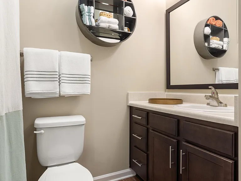 Founders Village - Bathroom