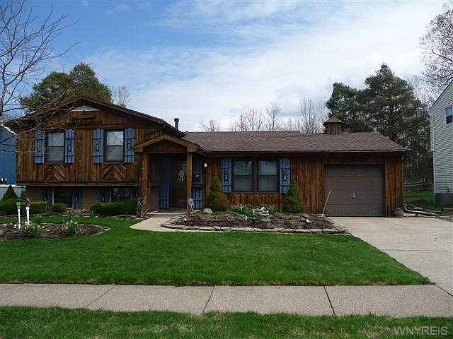 1st image of 75 Theresa Ct