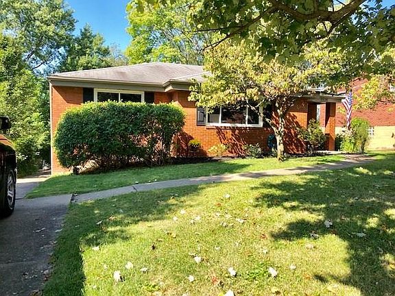 3rd image of 5528 Clark Ave