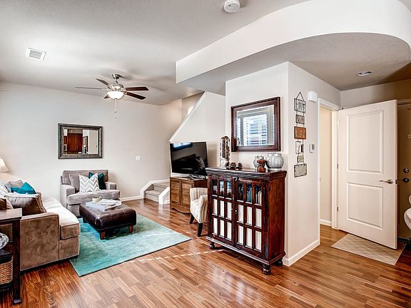 4th image of 2214 Tamarac St
