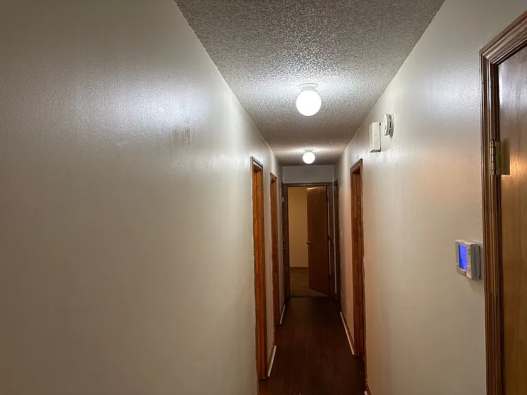 3/2 Unit — Photo 4