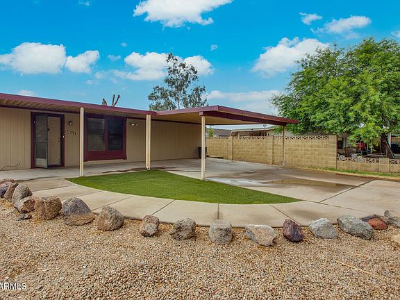 3rd image of 2841 E Oraibi Dr