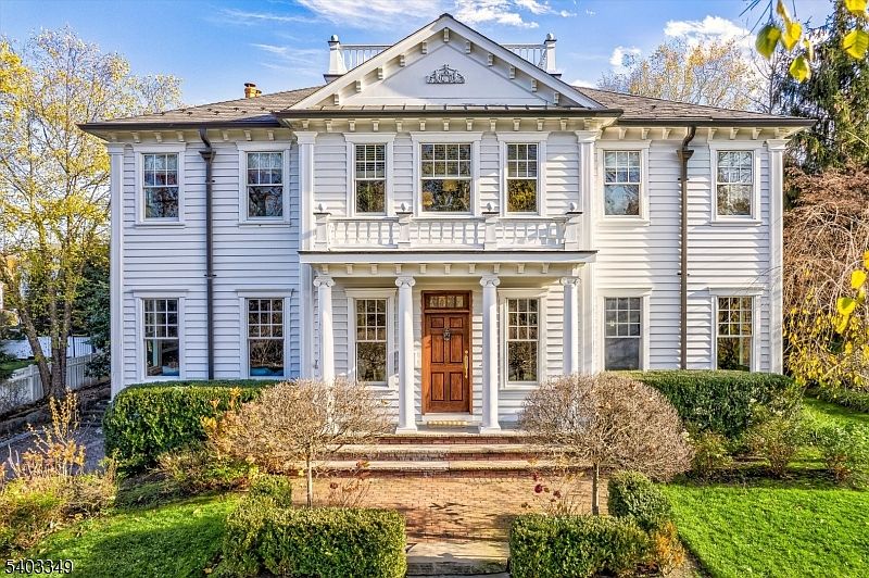 1st image of 70 Samson Ave