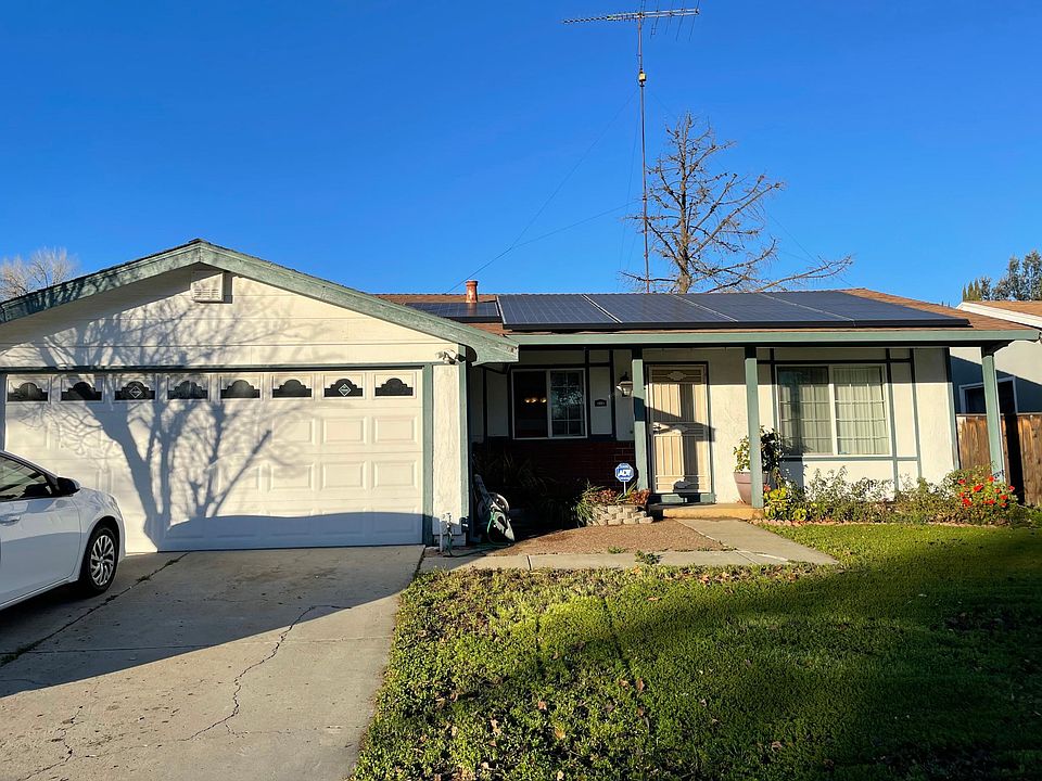 1st image of 4590 Houndshaven Way