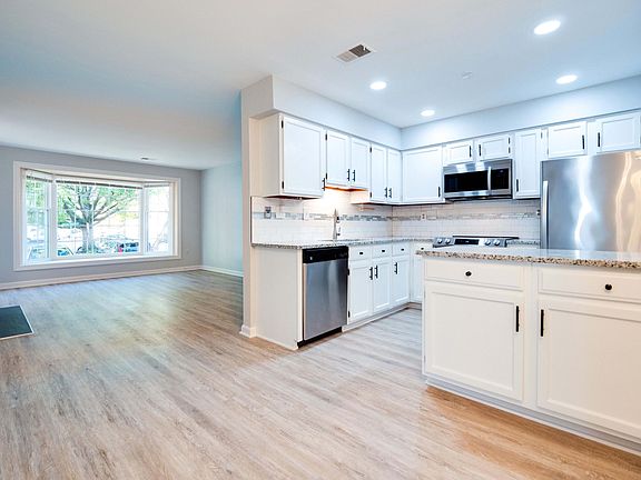 5th image of 3053B Trevor House Dr #94