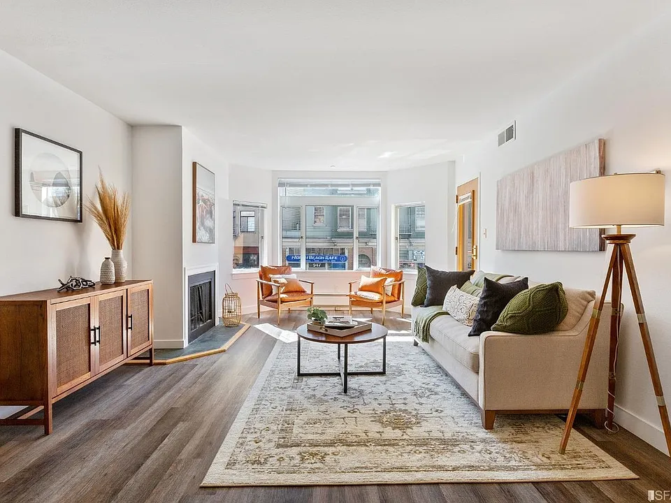 950 Columbus Ave #4